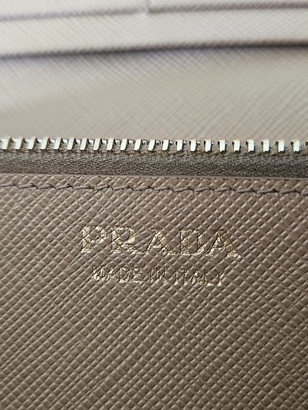 Prada Beige Wallet With COA - Picture 3 of 6